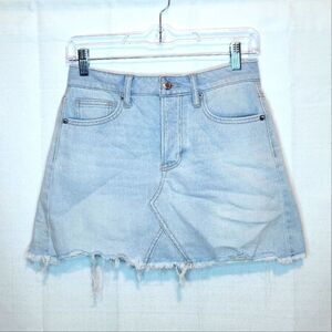 American Eagle Raw Hem Denim Skirt Size 4
